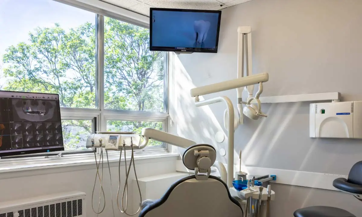 patient sedation room in Strathcona Dental Clinic